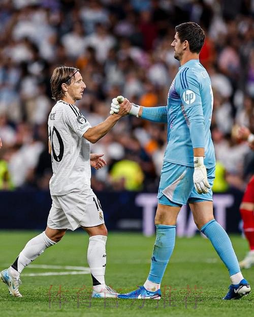 库瓦单场10扑救&保持零封 08年卡西后皇马首人 库瓦单场10扑救&保持零封 08年卡西后皇马首人